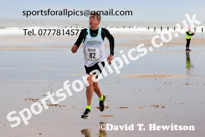 The 2024 Blyth Beach Run, Northumberland.   Photo: David T. Hewitson/Sports for All Pics